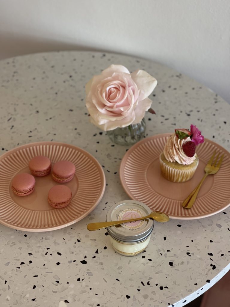 Raina's Cakes in Mississauga