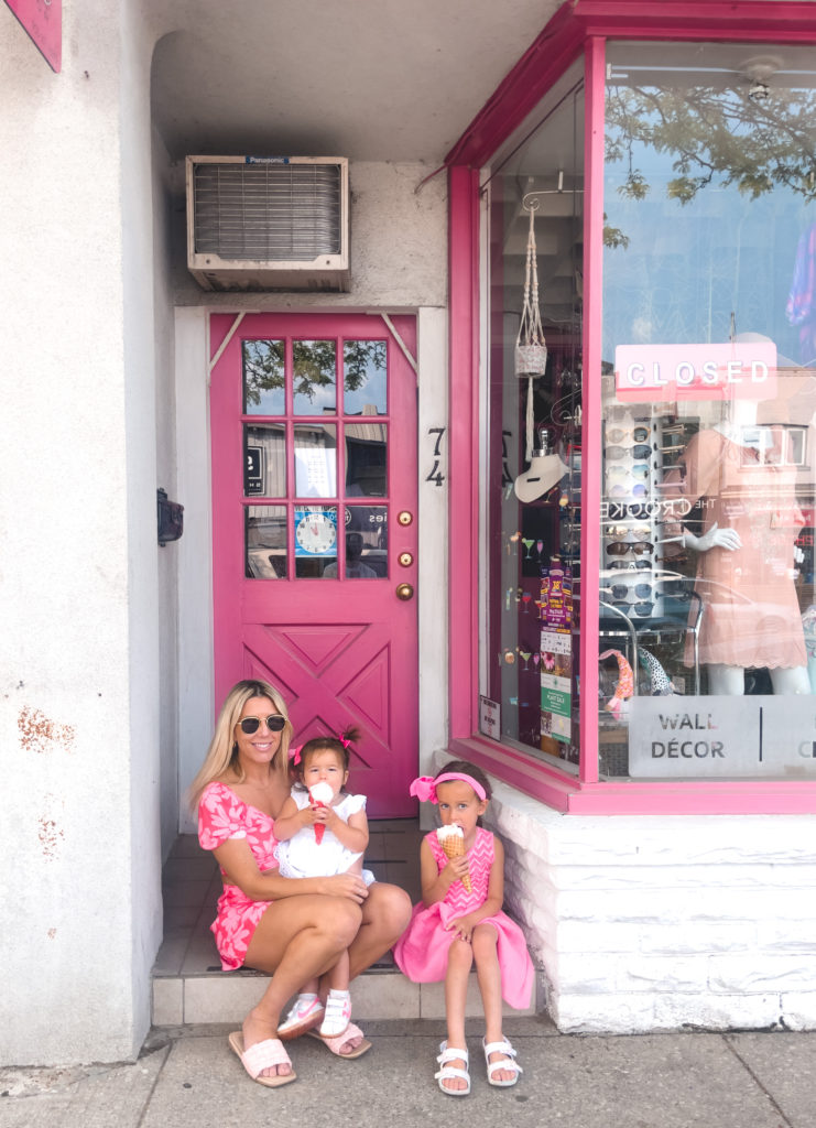 Pink Placecs in Mississauga